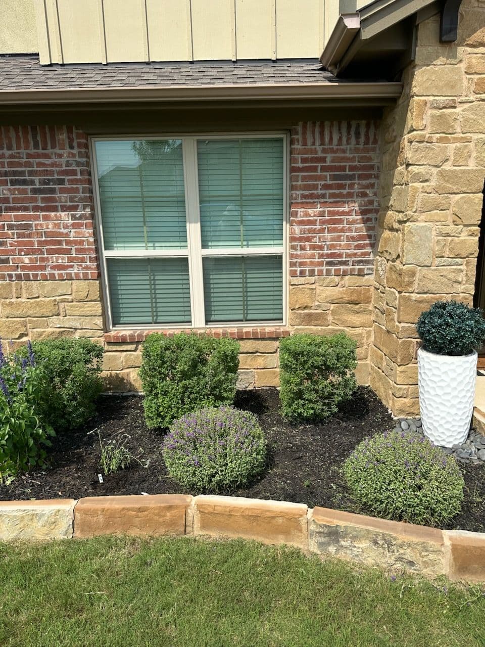 Project Flower Bed Refreshment in Leander image