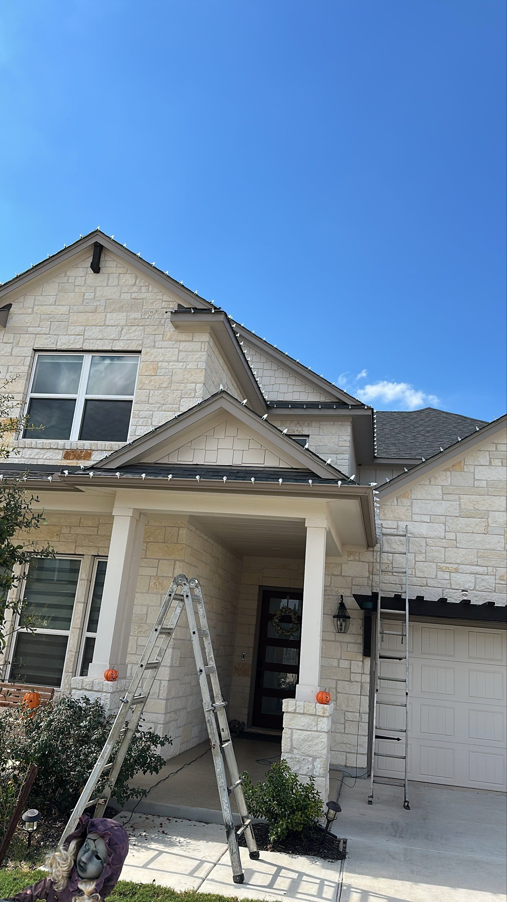 Brightening Homes in Leander with Holiday Cheer